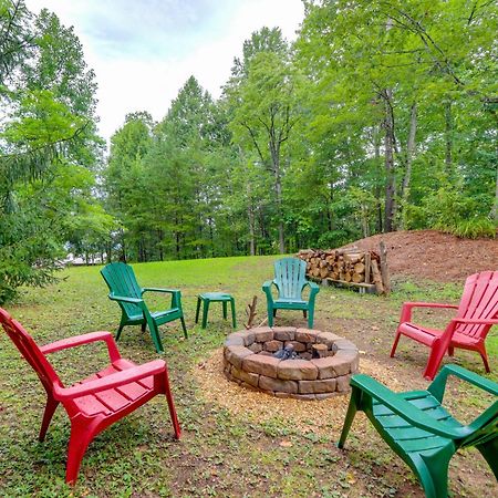 Blue Ridge Getaway With Hot Tub And Seasonal View! Villa Luaran gambar