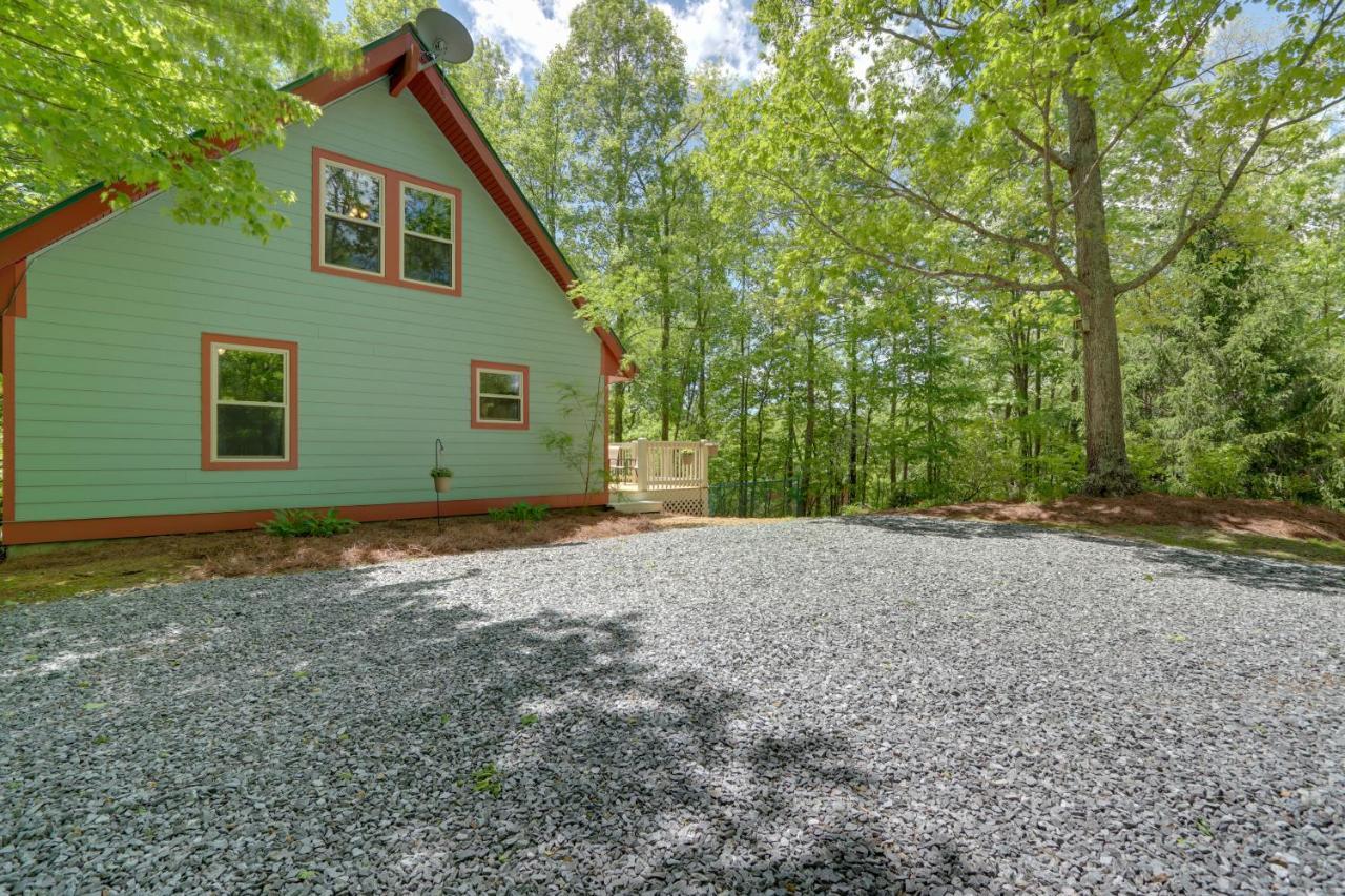 Blue Ridge Getaway With Hot Tub And Seasonal View! Villa Luaran gambar